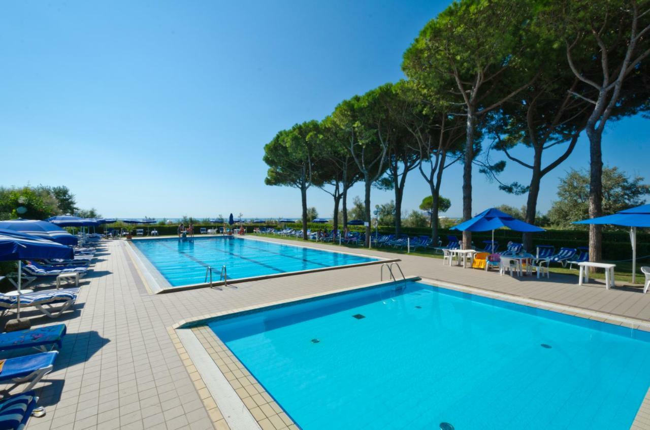 King Hotel 3*